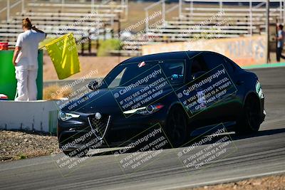 media/Oct-18-2025-Extreme Speed (Sat) [[d6d7e1fef1]]/Group 5/Session 1 (Turn 4)/